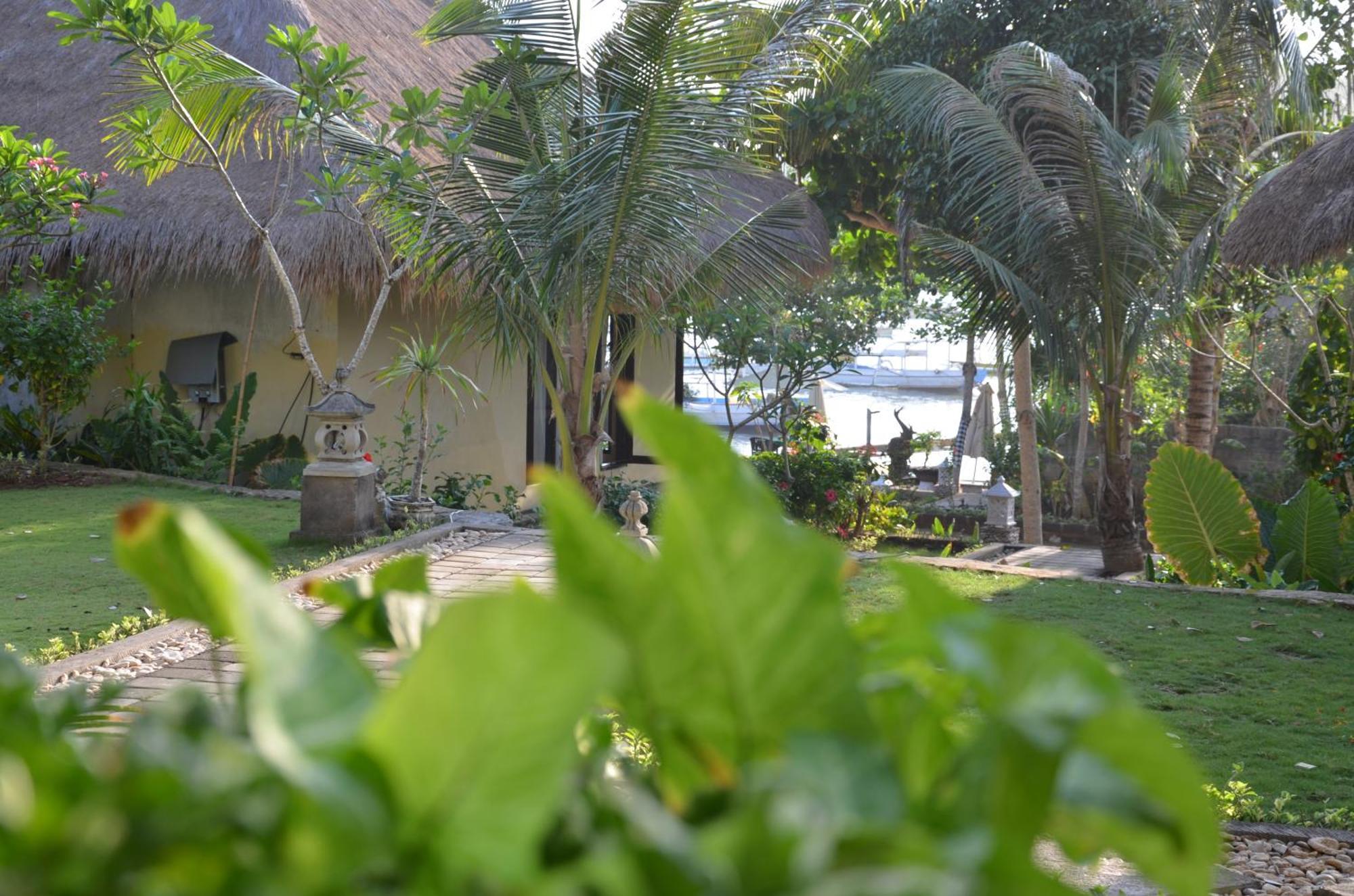 Tamarind Beach Bungalow Nusa Lembongan  Exterior photo