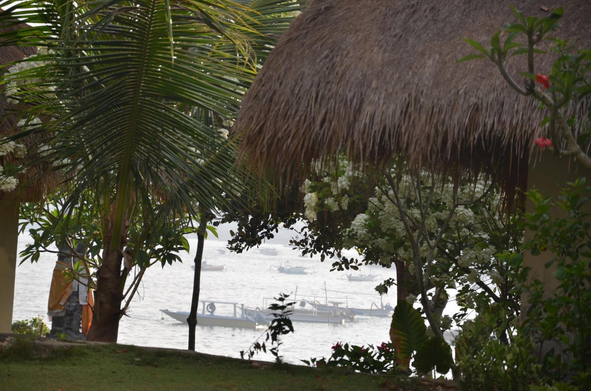 Tamarind Beach Bungalow Nusa Lembongan  Exterior photo